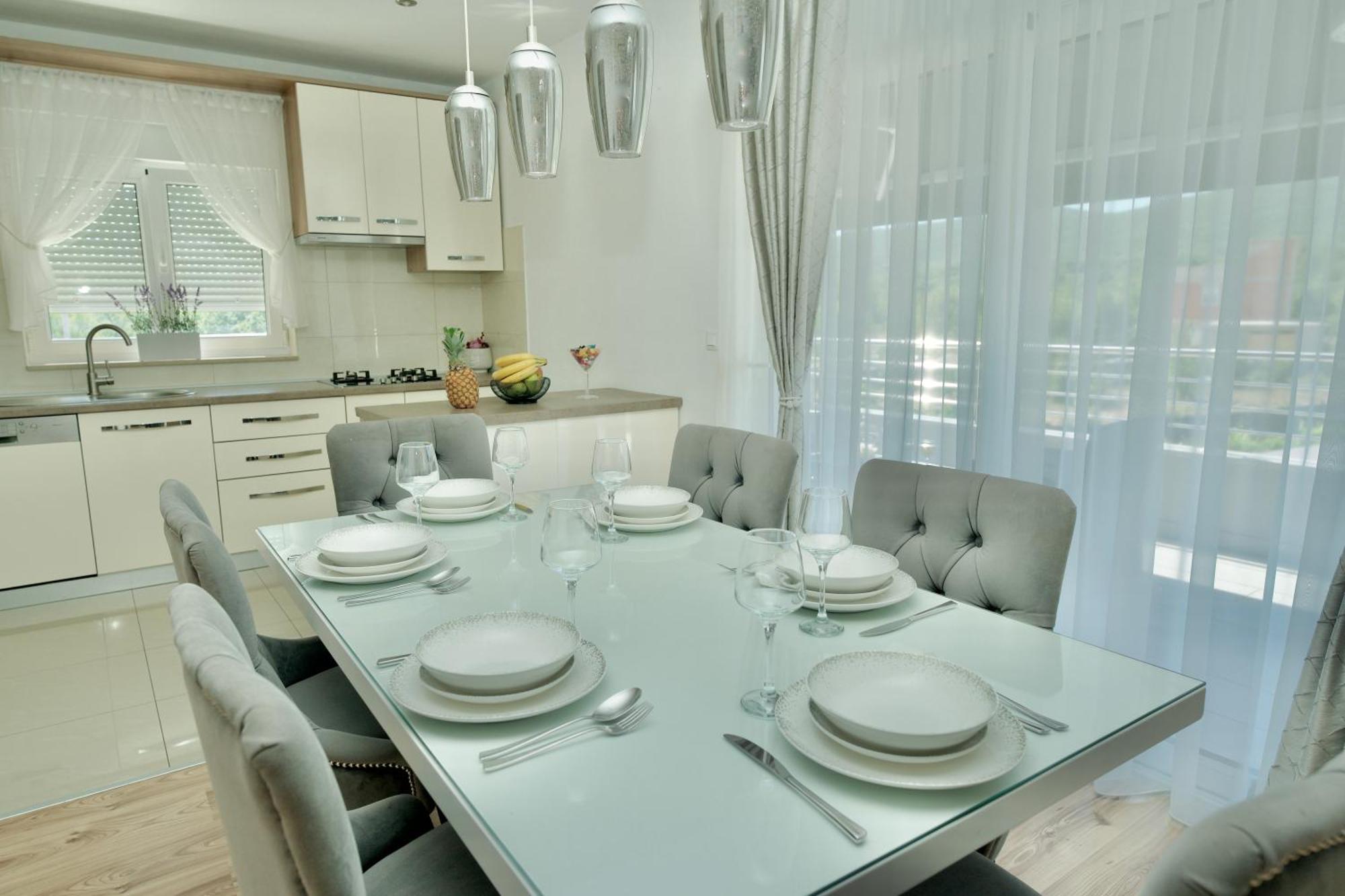 Apartment Lana Bristivica Bagian luar foto
